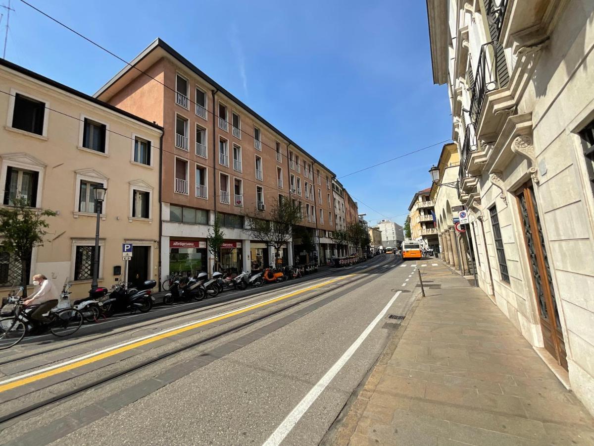 Tito Livio Deluxe Accommodation Padova Exterior photo