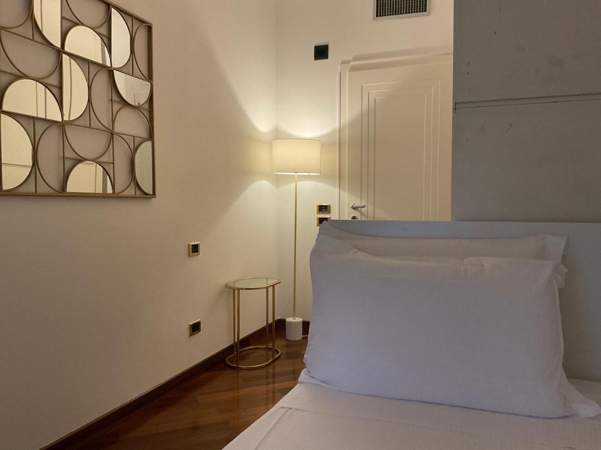 Tito Livio Deluxe Accommodation Padova Exterior photo