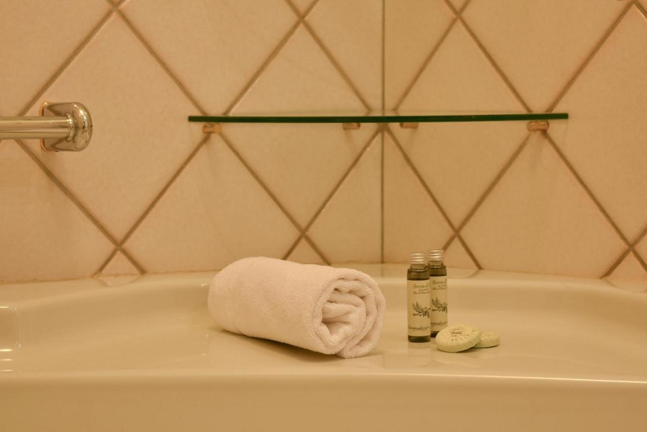 Tito Livio Deluxe Accommodation Padova Exterior photo